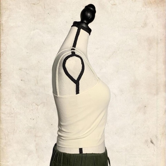 Cream Asymmetrical Ribbed Tank Top - Picture 3 of 9